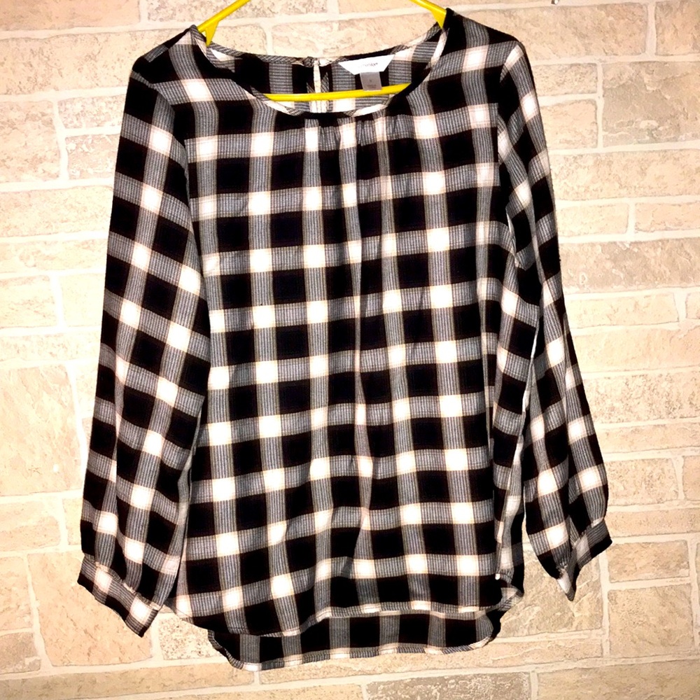 ✅Cj Banks Long Sleeve Top
